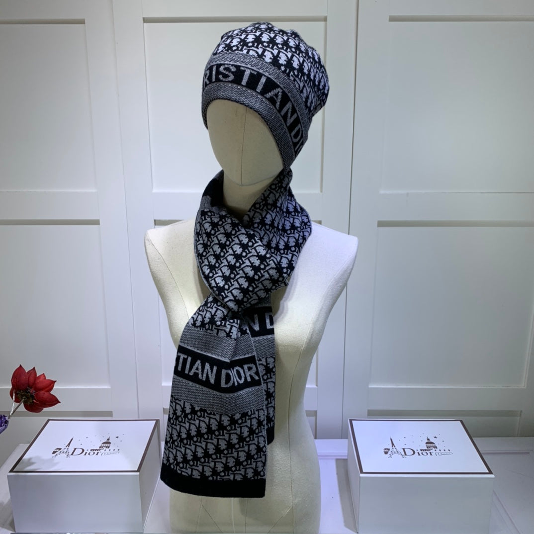 Classic Monogram Cashmere Scarf Hat Set