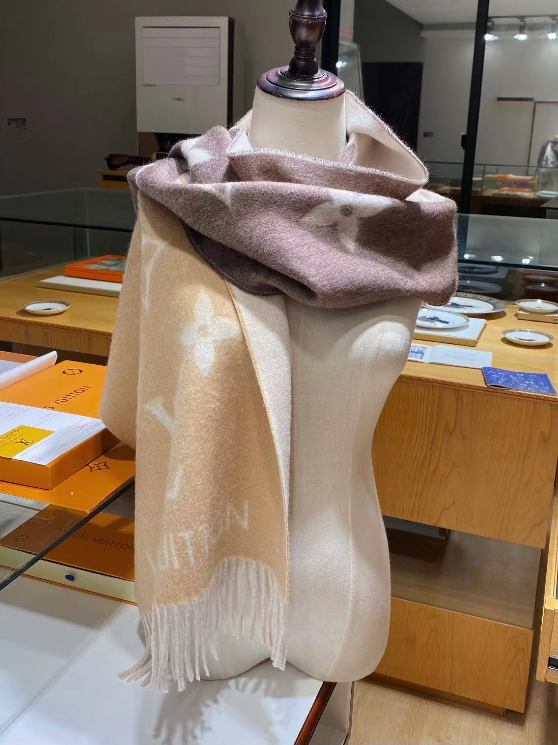 Gradient Embossed Cashmere Scarf