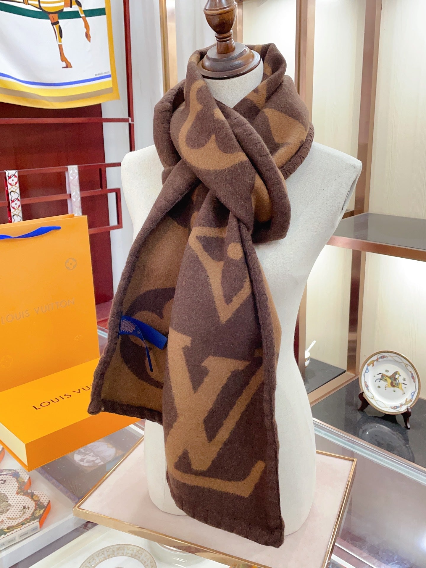 Cashmere Embossed Long Scarf