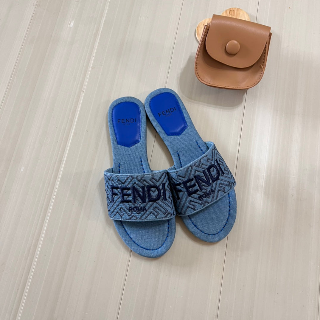 Canvas F Printed Flat Slippers