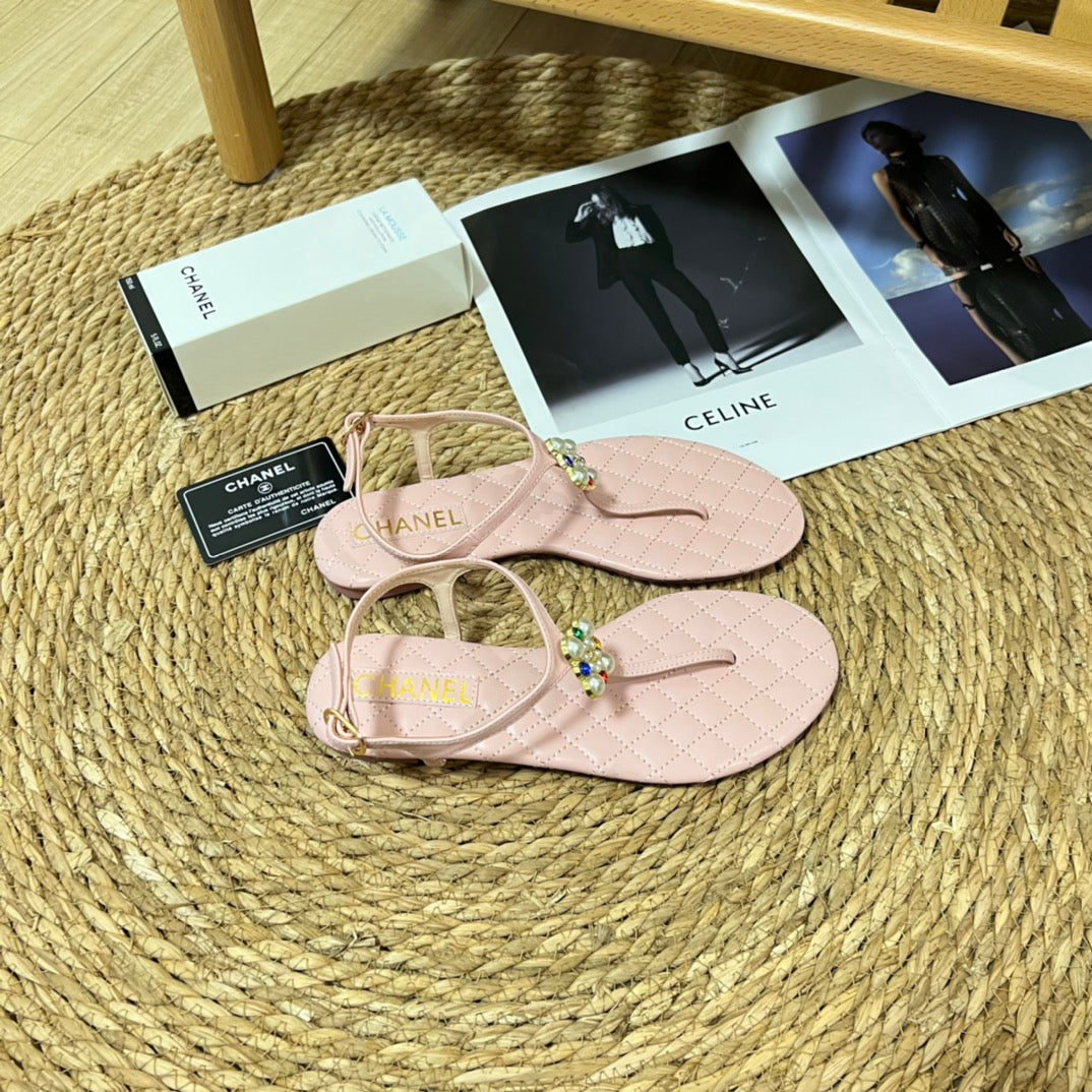 Clover Pearl Flip Flops Sandals