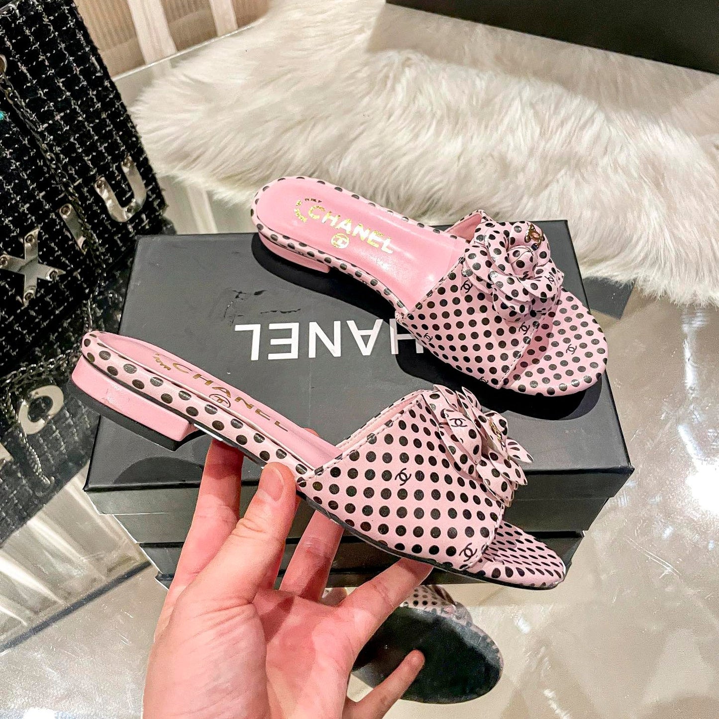 Retro Polka Dot Flat Slippers