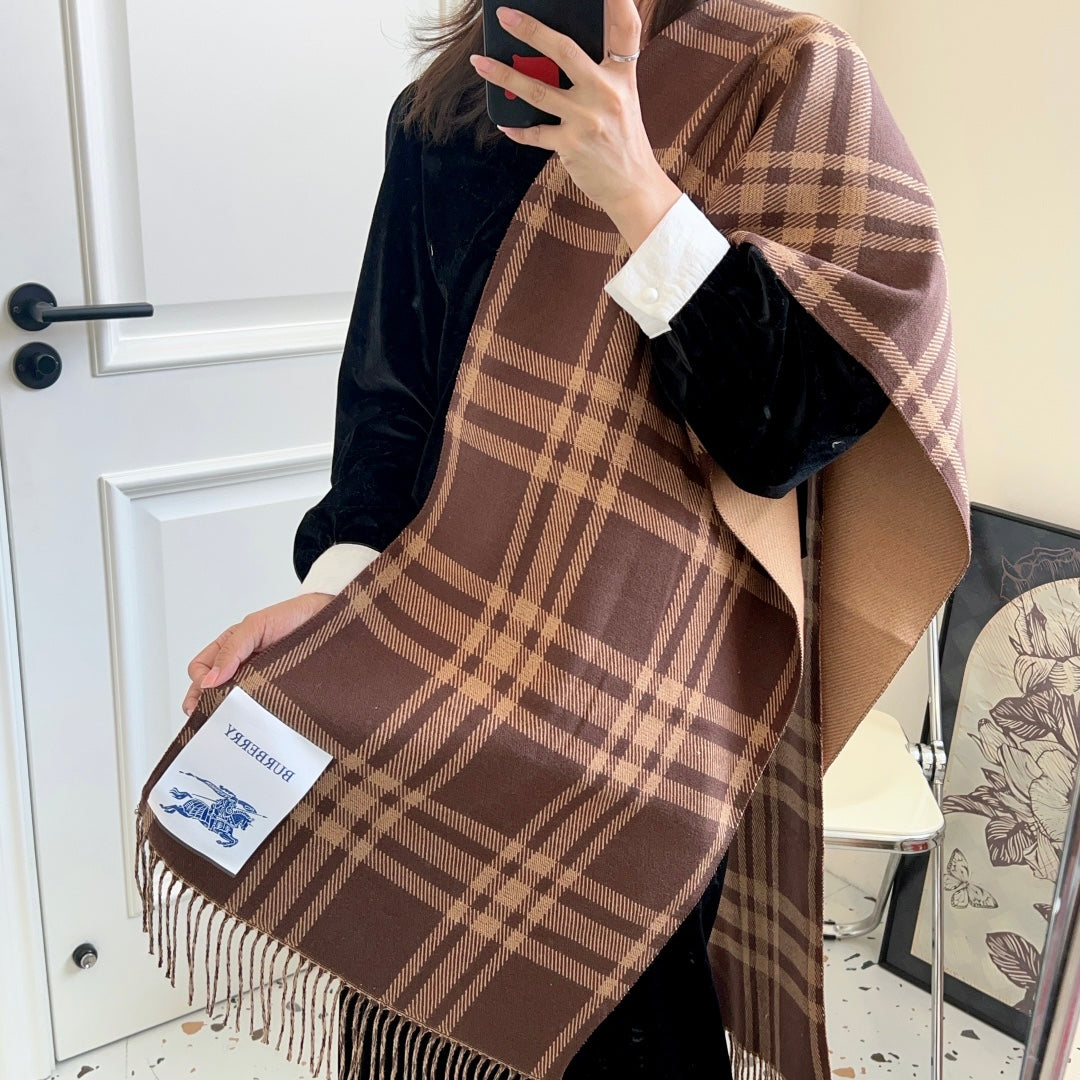 Classic Retro Checkered Wool Scarf